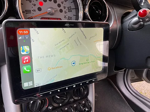 Mini cooper S 2006 Alpine ILX-F03D Floating Screen Installed