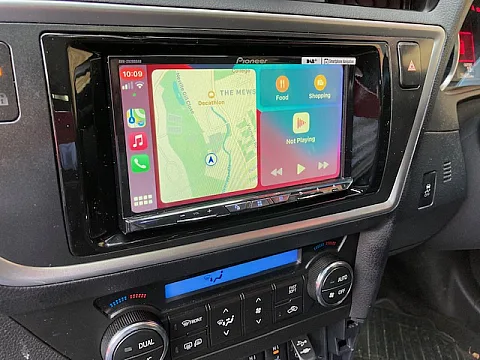 Toyota Auris 2015 model fitted with Pioneer AVH-Z9200DAB
