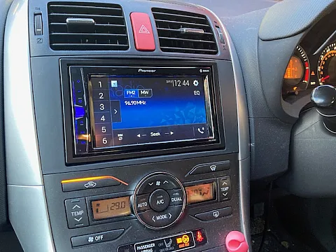 Toyota Auris 2009 fitted with a Pioneer AVH-A210BT