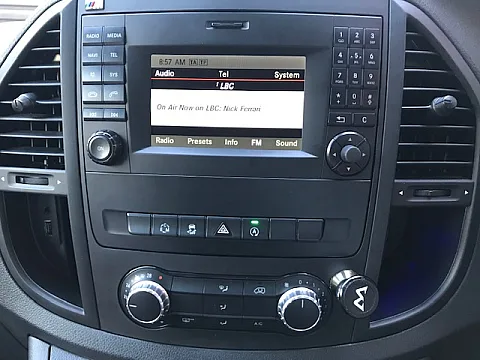 Mercedes Vito 2015 Factory Radio