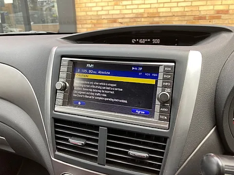 Subaru lmpreza 2009 Factory Radio (before)