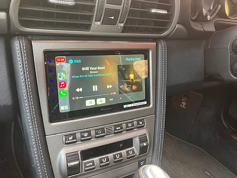 Porsche 997 2007 fitted with Pioneer SPH-DA250DAB