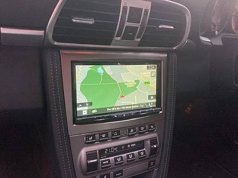 Porsche 997 2008 Fitted with Pioneer AVIC-Z930DAB CarPlay Unit