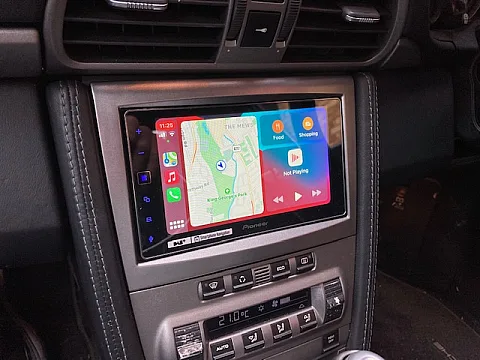 Porsche 911 55 Reg fitted with Pioneer SPH-DA130DAB
