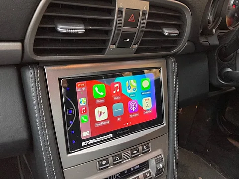 Porsche 911 55 Reg fitted with Pioneer SPH-DA130DAB