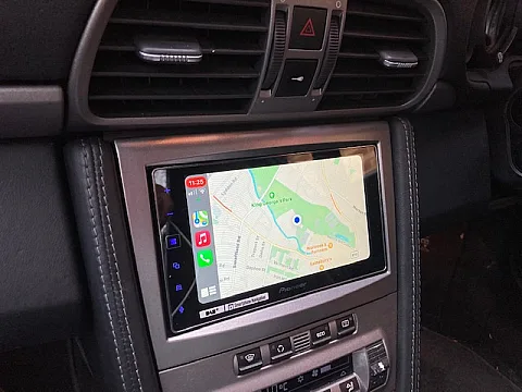 Porsche 911 55 Reg fitted with Pioneer SPH-DA130DAB