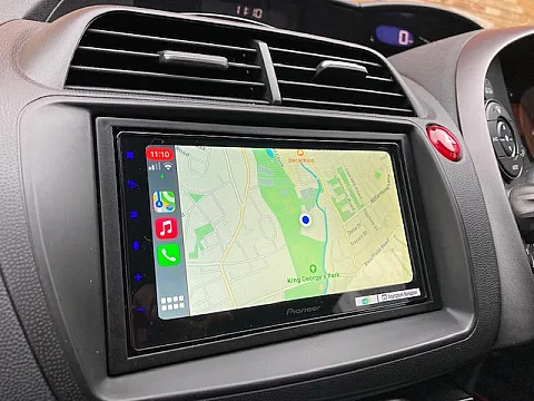 Honda Civic 2009 fitted with Pioneer SPH-DA250