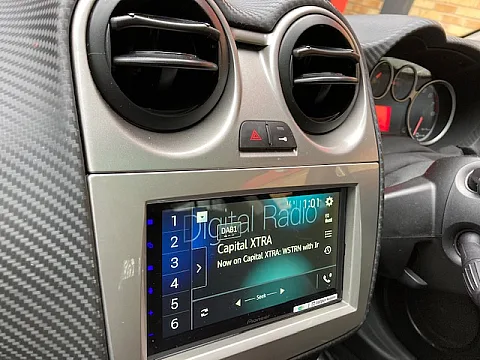 Alfa Romeo Mito 2012 Pioneer SPHDA-250 Installed