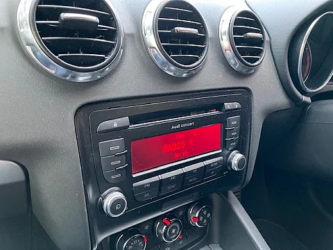 Audi TT 2009 Factory Radio