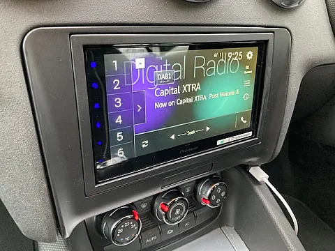 Audi TT 2009 fitted with Pioneer SPH-DA250