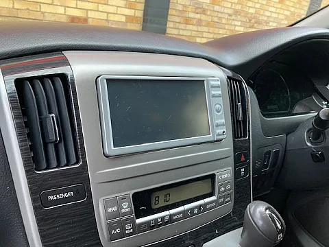 Toyota Alphard 2007 factory radio