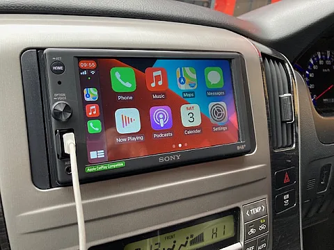 Toyota Alphard 2007 fitted with Sony XAV-AX1005DB