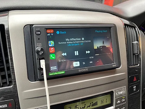 Toyota Alphard 2007 fitted with Sony XAV-AX1005DB