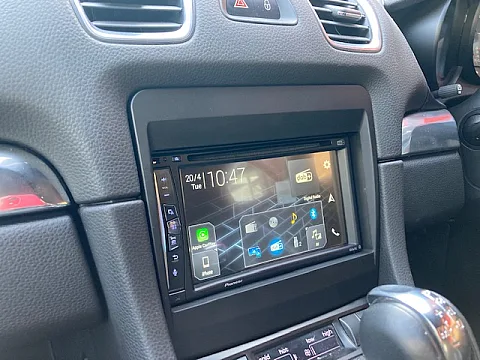 Porsche 911 2011 Fitted Pioneer AVIC-Z730DAB