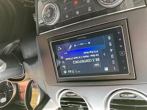 Mercedes ML 2009 fitted with Pioneer SPH-DA130DAB