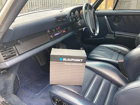 Porsche 911 1986 fitted Blaupunkt Bremen SQR 46 DAB