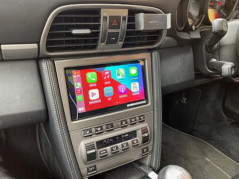 Porsche 997 2008 fitted with Pioneer SPH-DA250