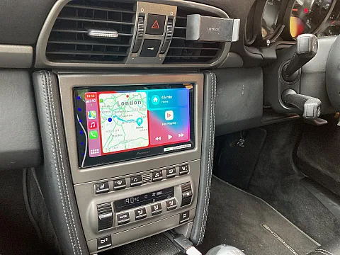 Porsche 997 2008 fitted with Pioneer SPH-DA250