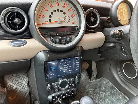 Mini R56 2013 fitted with Kenwood DMX5020DABS Stereo