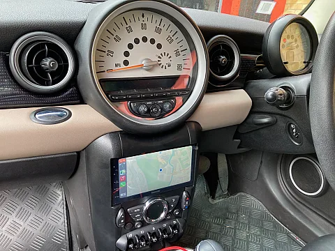 Mini R56 2013 fitted with Kenwood DMX5020DABS Stereo