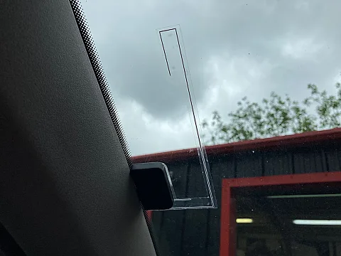 VW Polo 2008 fitted with Windscreen mount DAB Aerial