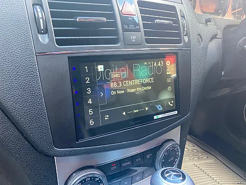 Mercedes C Class 2007 fitted Pioneer SPH-DA250