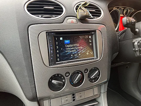 Ford Focus 2008 fitted with Pioneer AVIC-Z730DAB