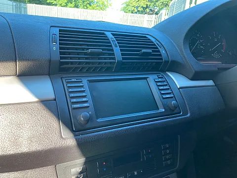 BMW X5 2003 Factory Radio