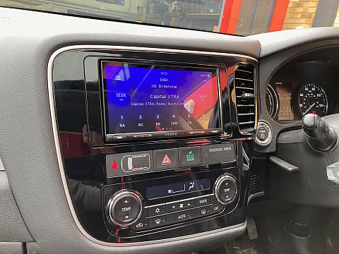 Mitsubishi Outlander 2015 Sony XAV-AX5550D Installed