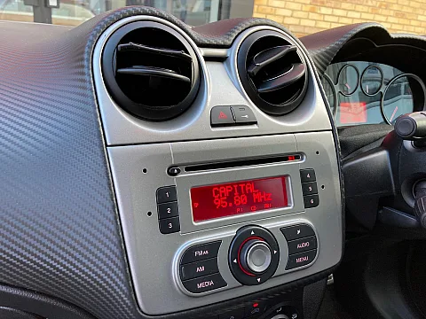 Alfa Romeo Mito 2012 factory radio