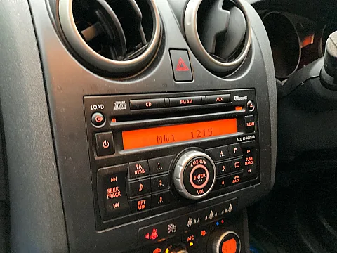 Nissan Qashqai 2008 factory radio