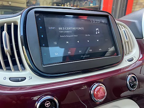 Fiat 500 2019 fitted with Pioneer SPH-DA160DAB Multimedia