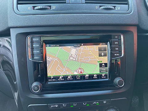 Skoda Yeti 2016 upgraded with Sony XAV-AX1005DB