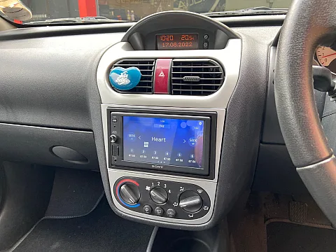 Vauxhall Corsa C 2005 fitted with Sony XAV-AX1000, CTKVX09