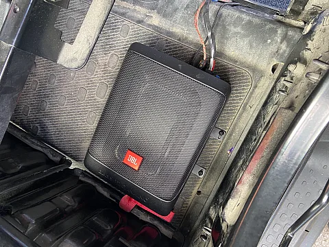 Renault Trafic 2016 JBL Nano plus JBL Stage 1 621 door speakers Install