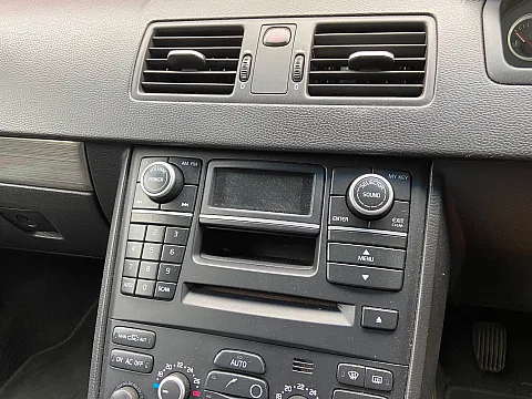 Volvo XC90 2010 Model fitted with JVC KW-M730BT