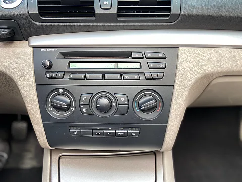 BMW 1 Series 2008 factory radio