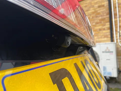 Honda Civic 2010 fitted with Pioneer SPH-DA160DAB, Reversing Camera