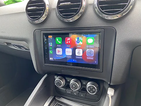 Audi TT 2010 fitted with Pioneer SPH-DA160DAB CarPlay stereo