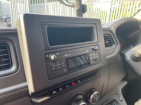 Renault Master 2022 Factory Radio