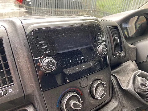 Citroen Relay 2017 fitted with Pioneer SPH-DA160DAB Stereo