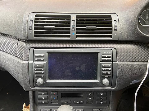 BMW E46 Convertible factory radio