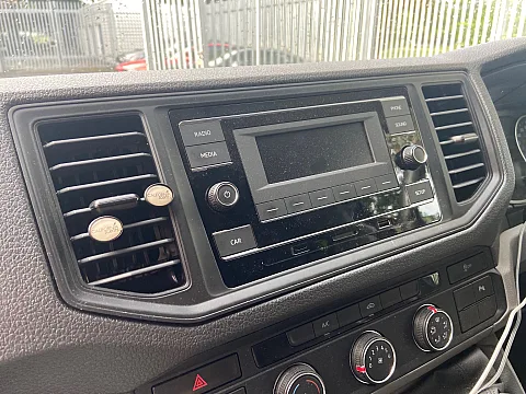 VW Crafter 2021 factory radio