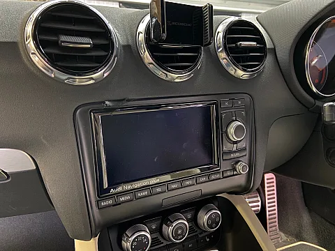 Audi TT 2010 factory radio