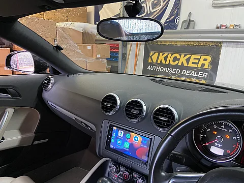 Audi TT 2007 fitted Pioneer SPH-DA160DAB, CTKAU03, AB1 Antenna