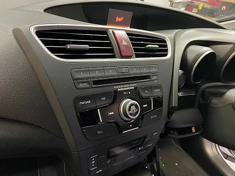 Honda Civic 2015 factory radio