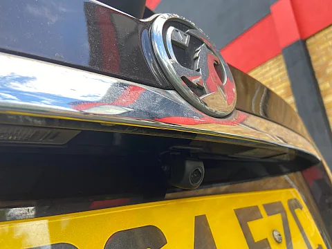 Vauxhall Mokka 2014 fitted Kenwood CMOS-230 Reversing Camera