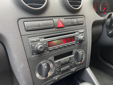 Audi A3 Factory radio