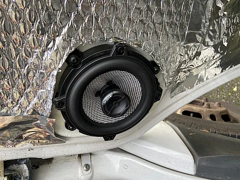 Mercedes Sprinter 2006 Upgraded with Pioneer SPH-DA360DAB & Focal 130AC