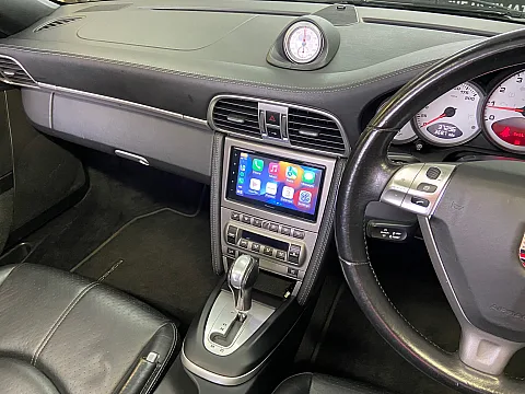 Porsche 997 2009 upgraded with Pioneer SPH-DA360DAB, Kenwood CMOS-230 Camera